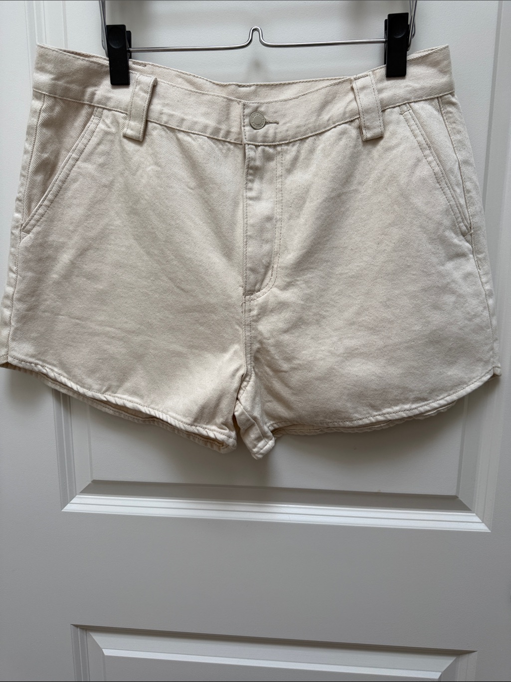 The Foxy Kind Ace High Denim Cream Shorts In Buttermilk Nwt Size Xl — image 4 of 8